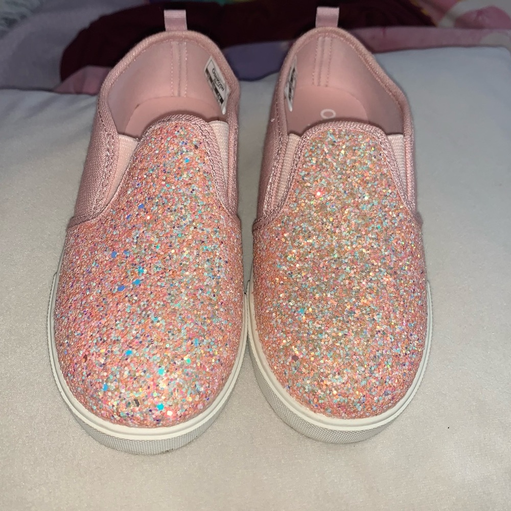Osh kosh girls light pink slip on shoes size 12
